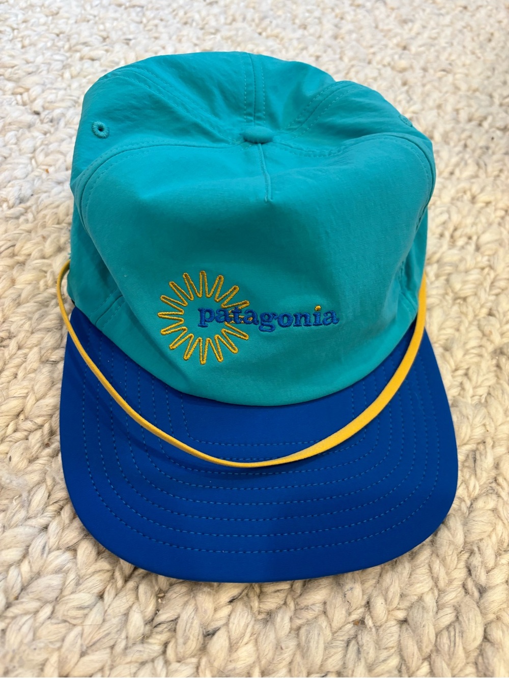 Patagonia Teal and Blue hat Merganzer 33482 recent and mint